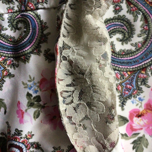 VICTORIAS SECRET GOLD LABEL SATIN FLORAL PAJAMA SHIRT SMALL - Picture 11 of 13